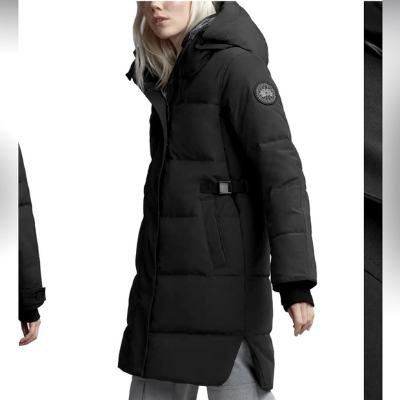 Canada Goose Jackets & Blazers - CANADA GOOSE DOWN COAT